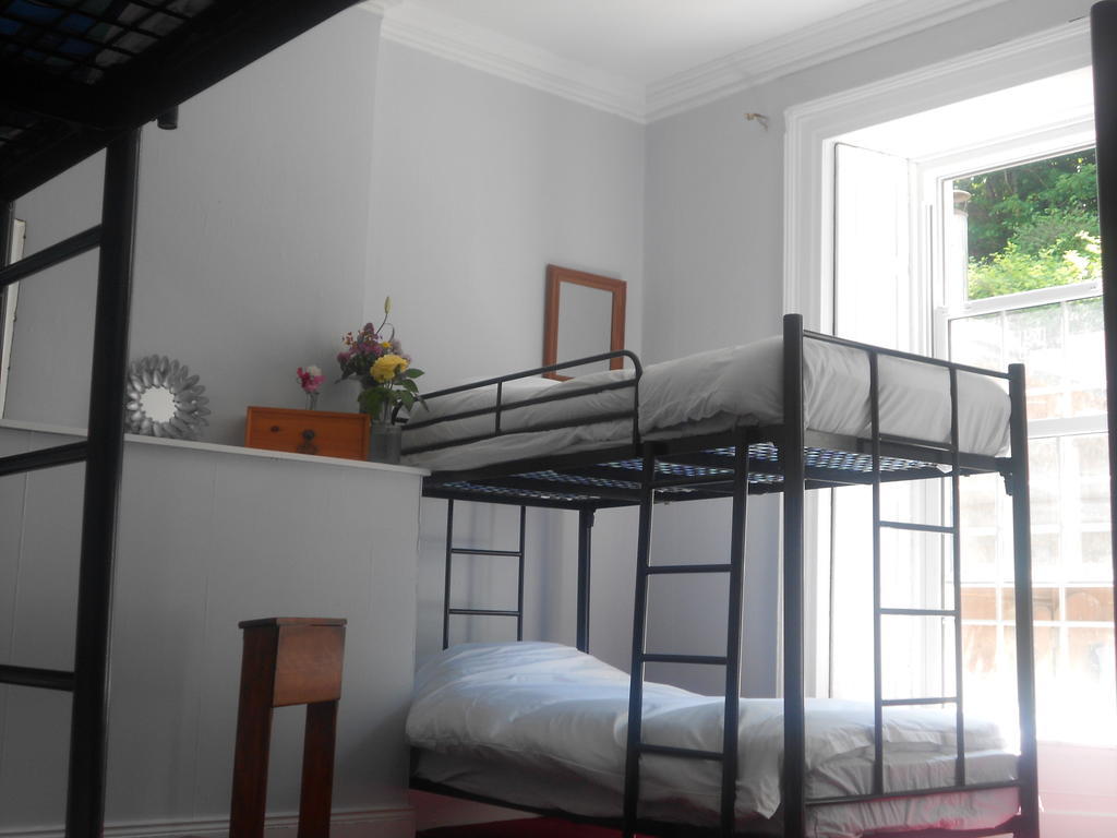 Bed in 10-Bed Mixed Dormitory Room